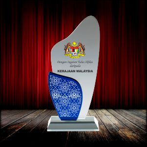 ICP 151 - Exclusive Crystal Plaque